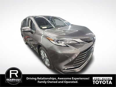 2022 Toyota Sienna Platinum 7 Passenger