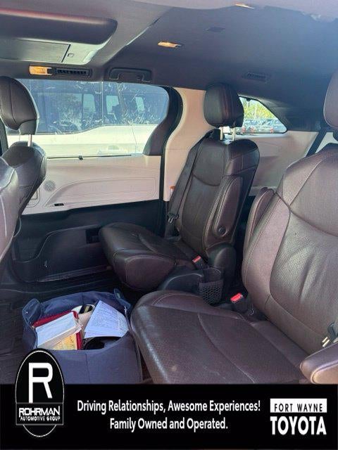 2022 Toyota Sienna Platinum 7 Passenger