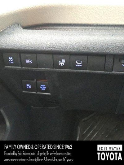 2021 Toyota Sienna Platinum 7 Passenger