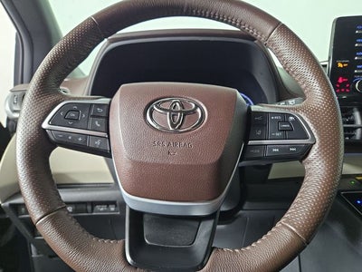 2024 Toyota Sienna Platinum 7 Passenger
