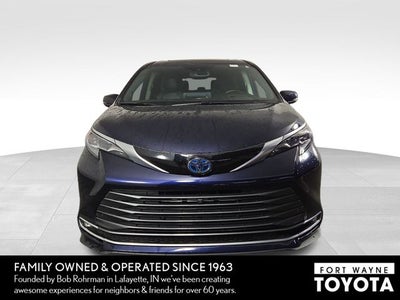 2024 Toyota Sienna Platinum 7 Passenger