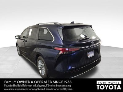 2024 Toyota Sienna Platinum 7 Passenger