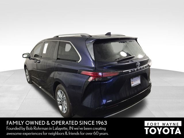 2024 Toyota Sienna Platinum 7 Passenger