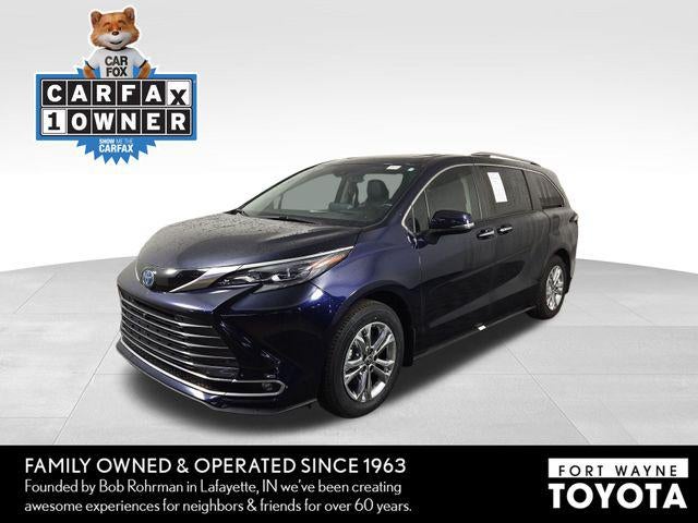 2024 Toyota Sienna Platinum 7 Passenger