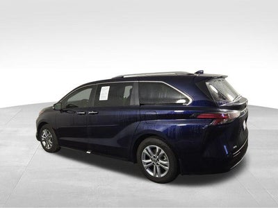 2024 Toyota Sienna Platinum 7 Passenger