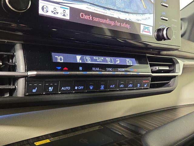 2024 Toyota Sienna Platinum 7 Passenger