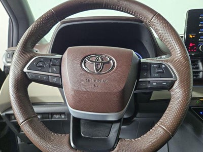 2024 Toyota Sienna Platinum 7 Passenger