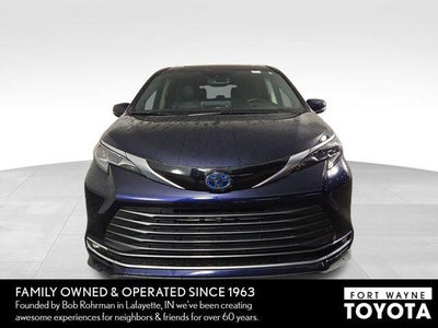 2024 Toyota Sienna Platinum 7 Passenger