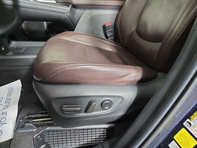 2024 Toyota Sienna Platinum 7 Passenger