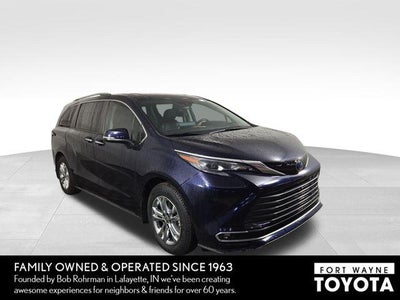 2024 Toyota Sienna Platinum 7 Passenger