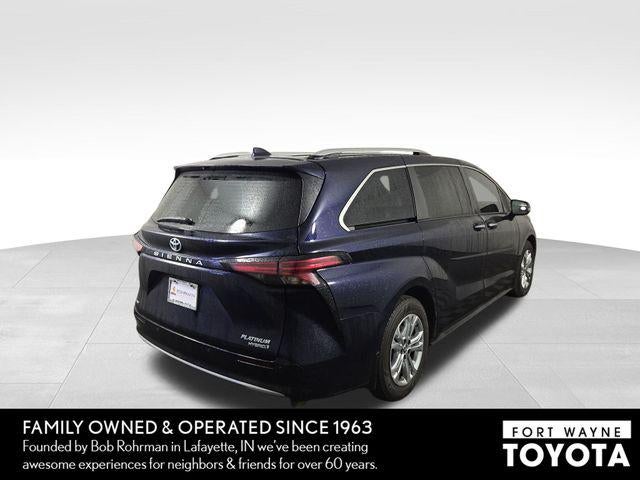 2024 Toyota Sienna Platinum 7 Passenger