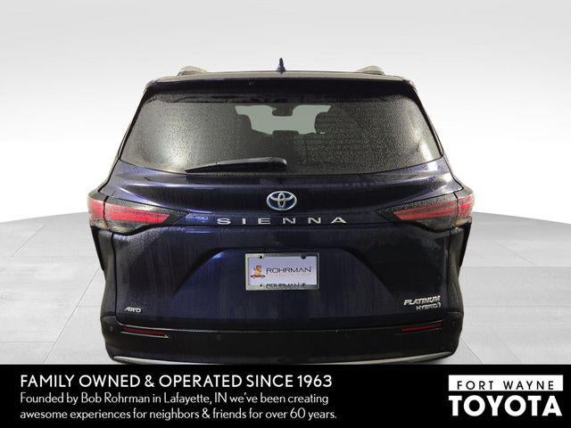 2024 Toyota Sienna Platinum 7 Passenger
