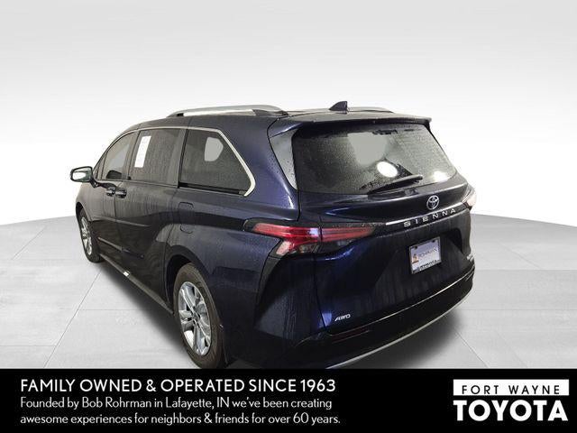 2024 Toyota Sienna Platinum 7 Passenger