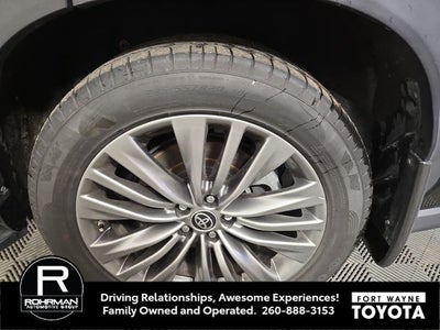 2022 Toyota Highlander Platinum