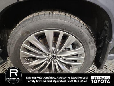 2022 Toyota Highlander Platinum