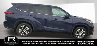 2022 Toyota Highlander Hybrid XLE