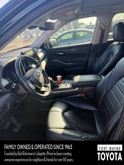 2022 Toyota Highlander Hybrid XLE