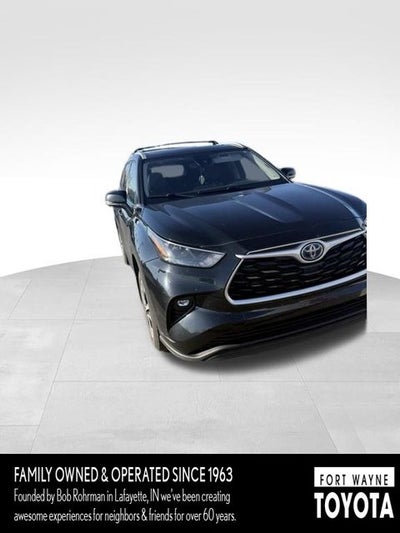 2022 Toyota Highlander Hybrid XLE