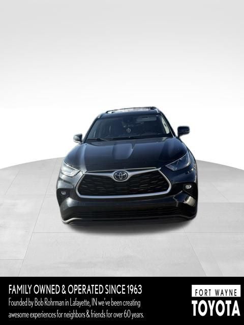 2022 Toyota Highlander Hybrid XLE