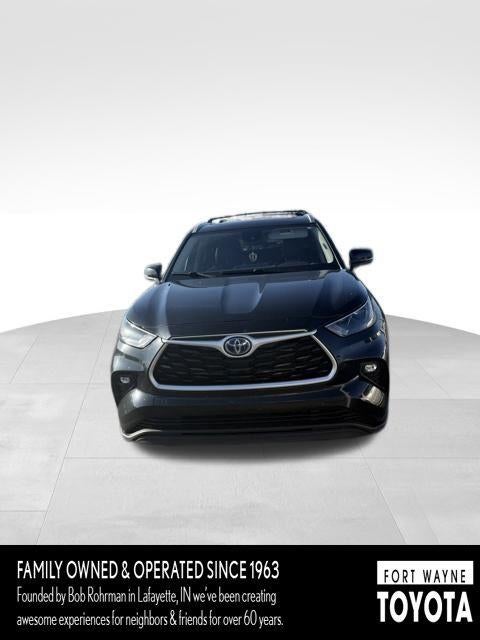 2022 Toyota Highlander Hybrid XLE