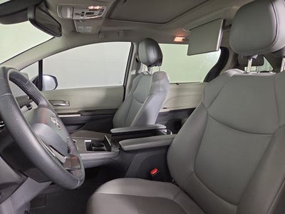 2021 Toyota Sienna XLE 8 Passenger