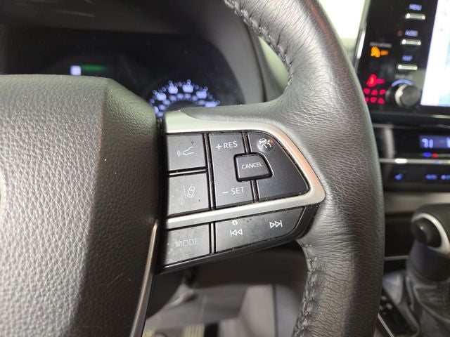 2021 Toyota Sienna XLE 8 Passenger