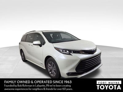 2021 Toyota Sienna XLE 8 Passenger