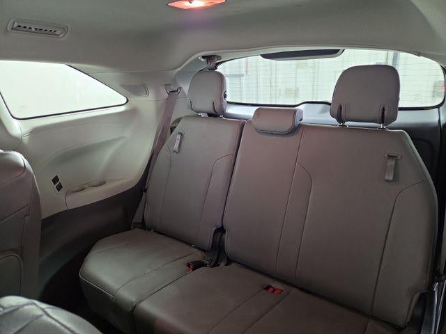 2021 Toyota Sienna XLE 8 Passenger