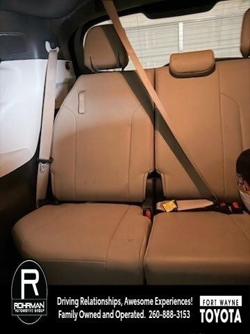 2022 Toyota Sienna XLE