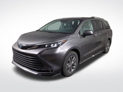 2024 Toyota Sienna XLE 7 Passenger