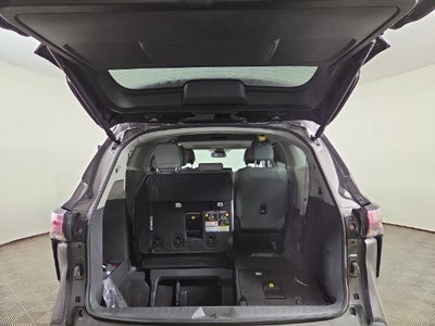 2024 Toyota Sienna XLE 7 Passenger