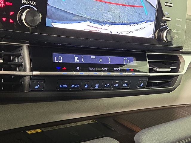 2022 Toyota Sienna XLE 7 Passenger