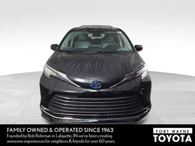 2022 Toyota Sienna XLE 7 Passenger