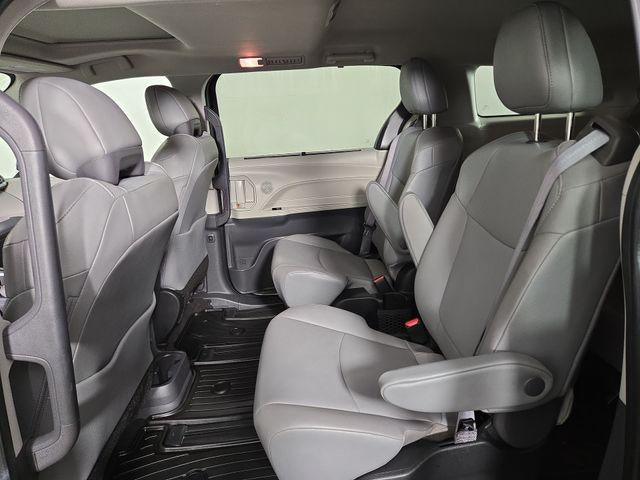 2022 Toyota Sienna XLE 7 Passenger