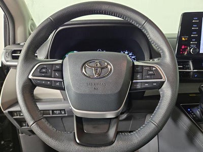 2022 Toyota Sienna XLE 7 Passenger