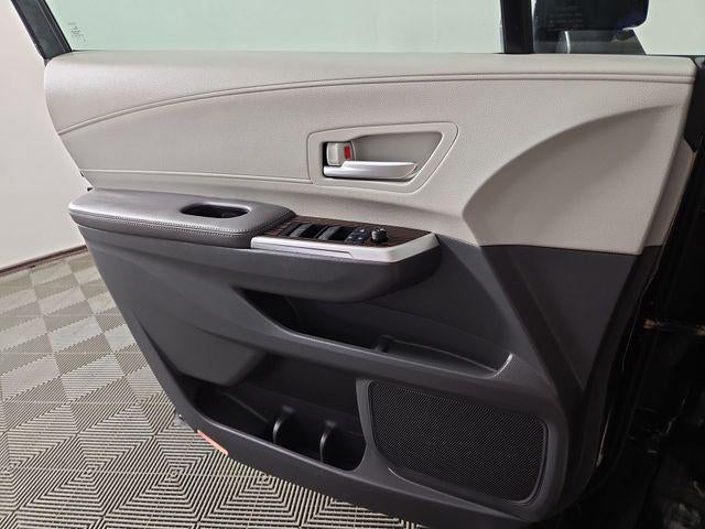 2022 Toyota Sienna XLE 7 Passenger