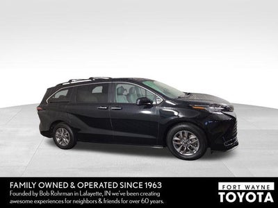 2022 Toyota Sienna XLE 7 Passenger