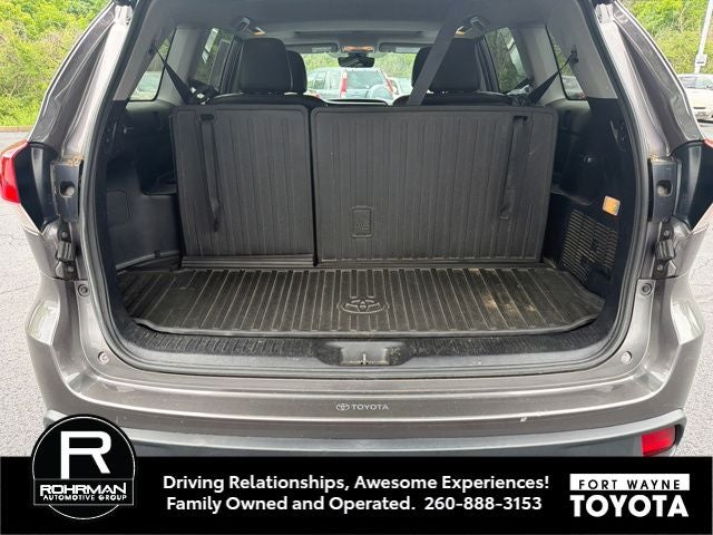 2019 Toyota Highlander SE