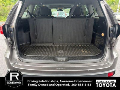 2019 Toyota Highlander SE