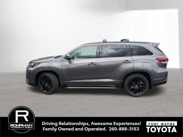 2019 Toyota Highlander SE