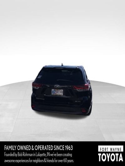 2019 Toyota Highlander SE