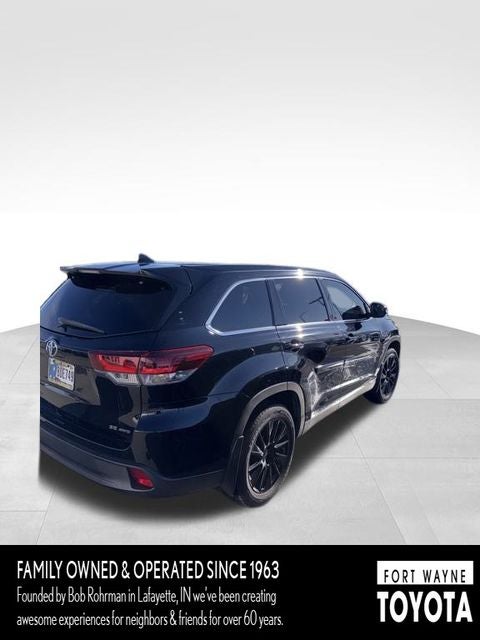 2019 Toyota Highlander SE