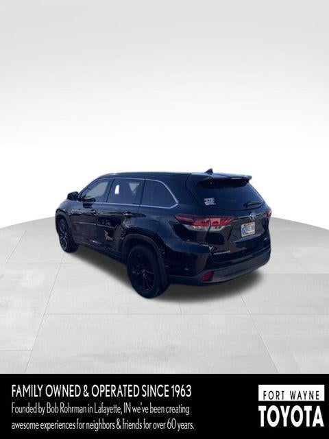 2019 Toyota Highlander SE