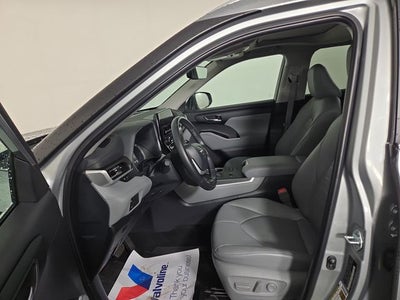 2024 Toyota Highlander Hybrid XLE