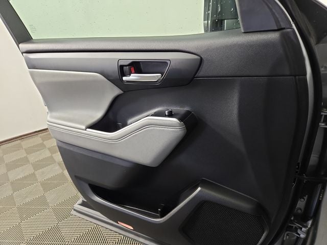 2024 Toyota Highlander Hybrid XLE