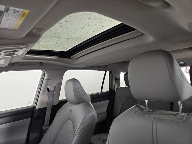 2024 Toyota Highlander Hybrid XLE