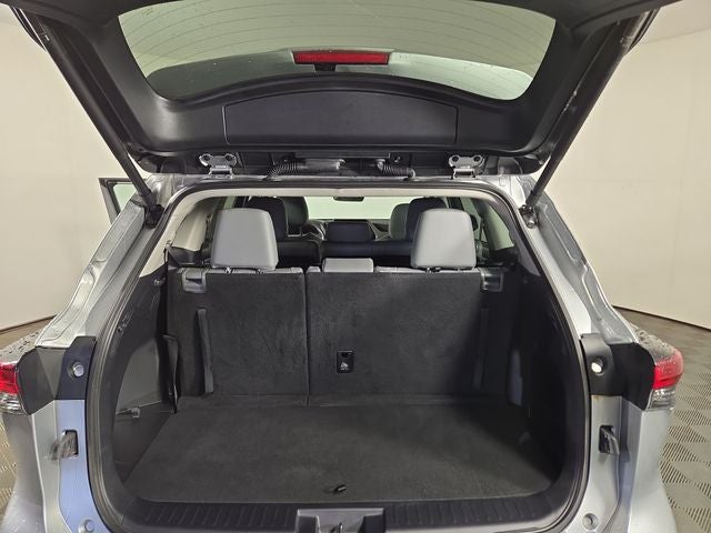 2024 Toyota Highlander Hybrid XLE