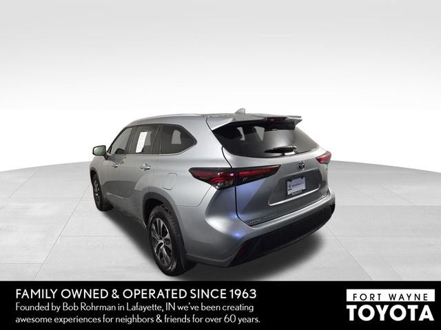 2024 Toyota Highlander Hybrid XLE