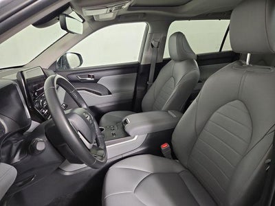 2024 Toyota Highlander Hybrid XLE