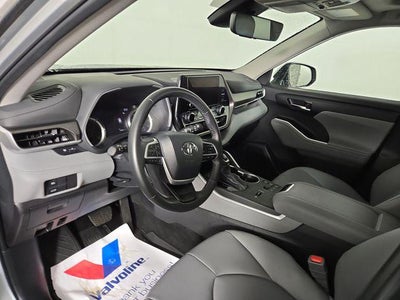 2024 Toyota Highlander Hybrid XLE